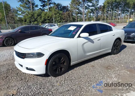 2016 Dodge Charger Sxt z USA, uszkodzony, nr VIN 2C3CDXHG7GH186903